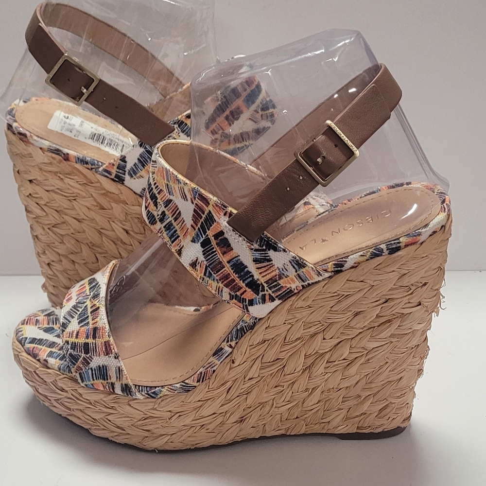 Gibson Woven Multicolor Women's Sandals - Picture 3 of 7